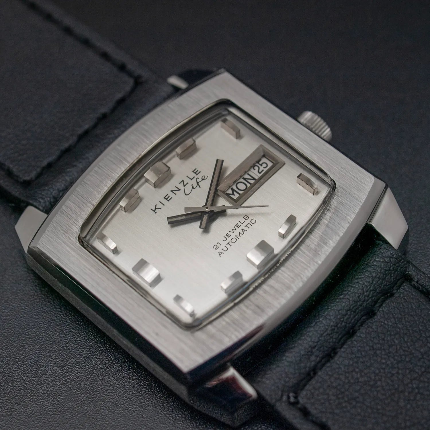 Kienzle Life Automatic – movement close-up