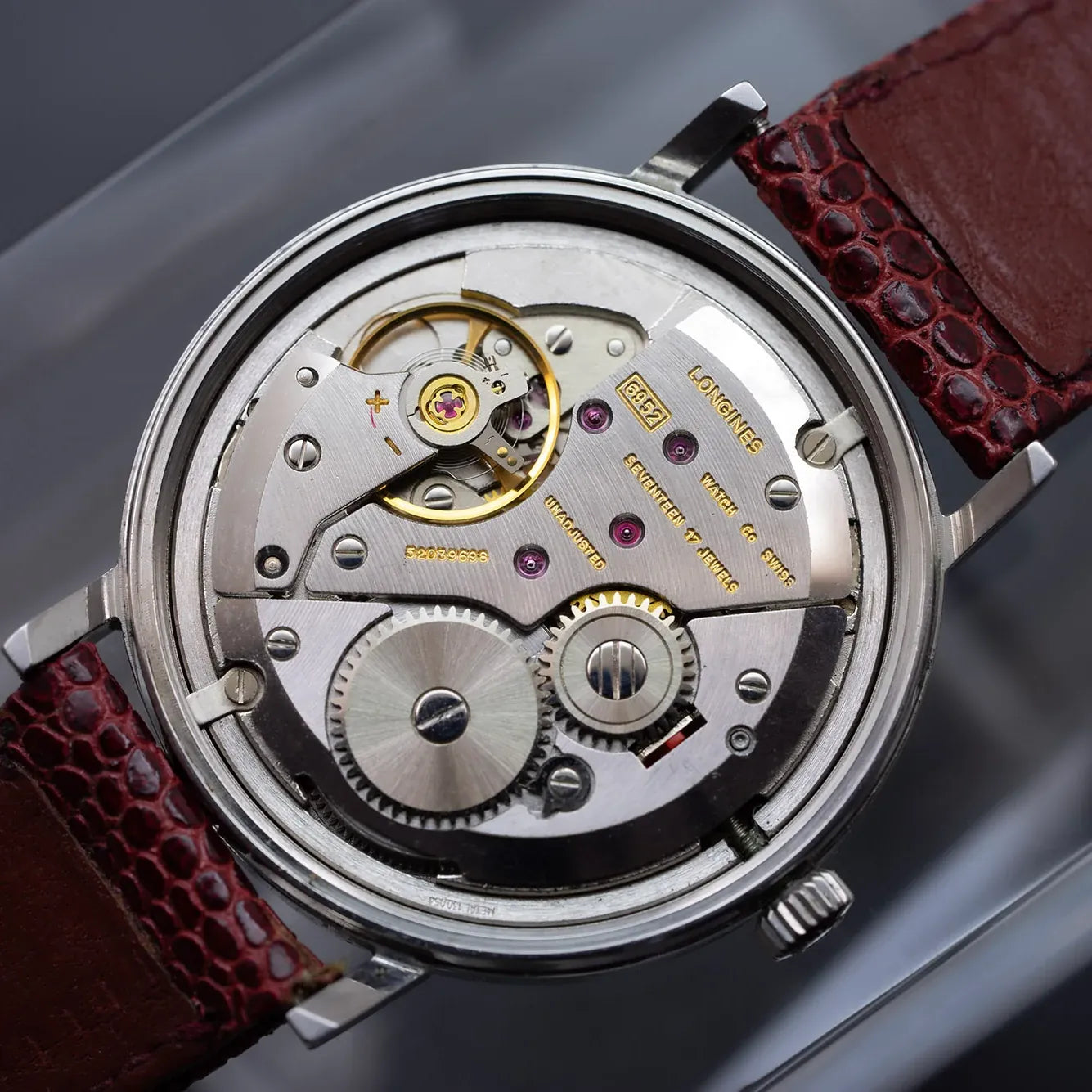 Longines Conquest Ref. 1505 1 Cal. 6952 – dial close-up