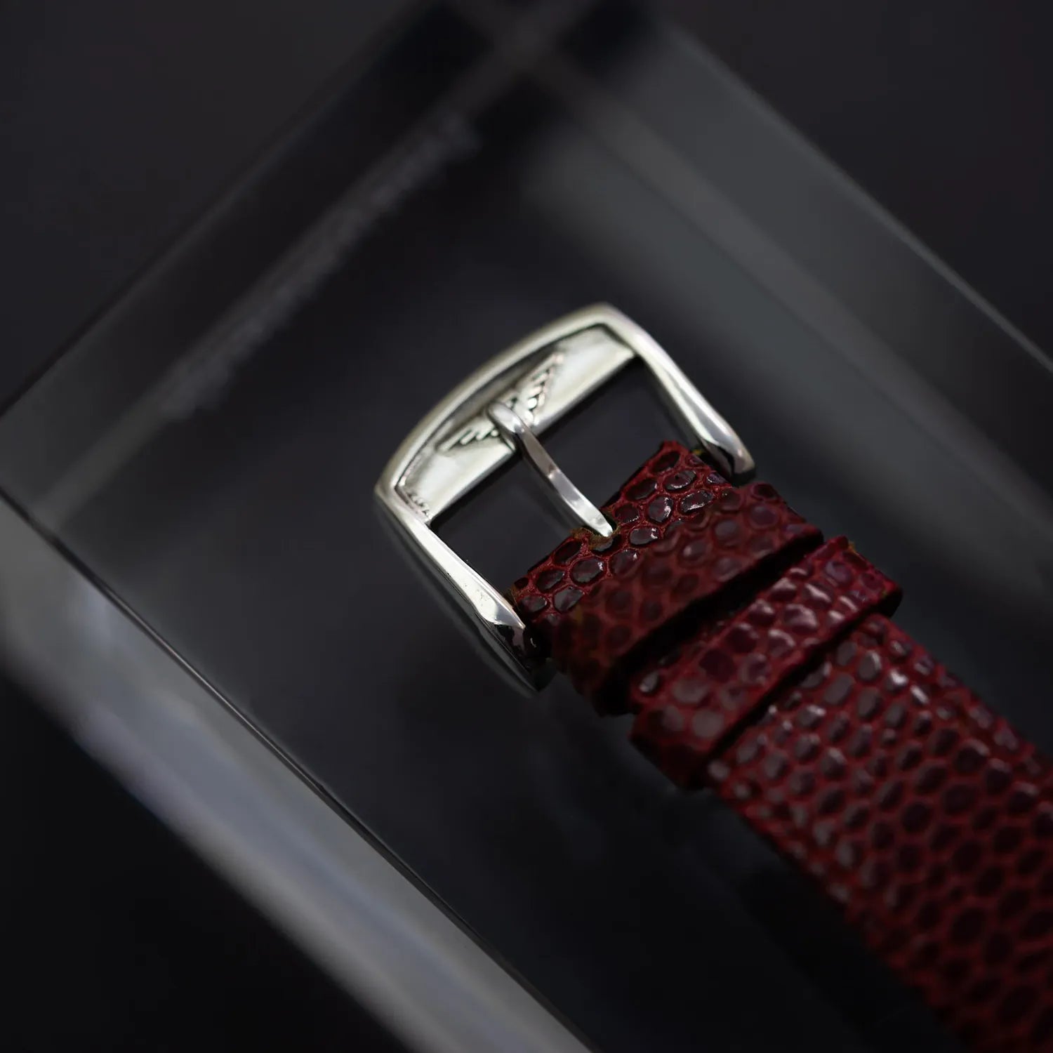 Longines Conquest Ref. 1505 1 Cal. 6952 – dial macro detail