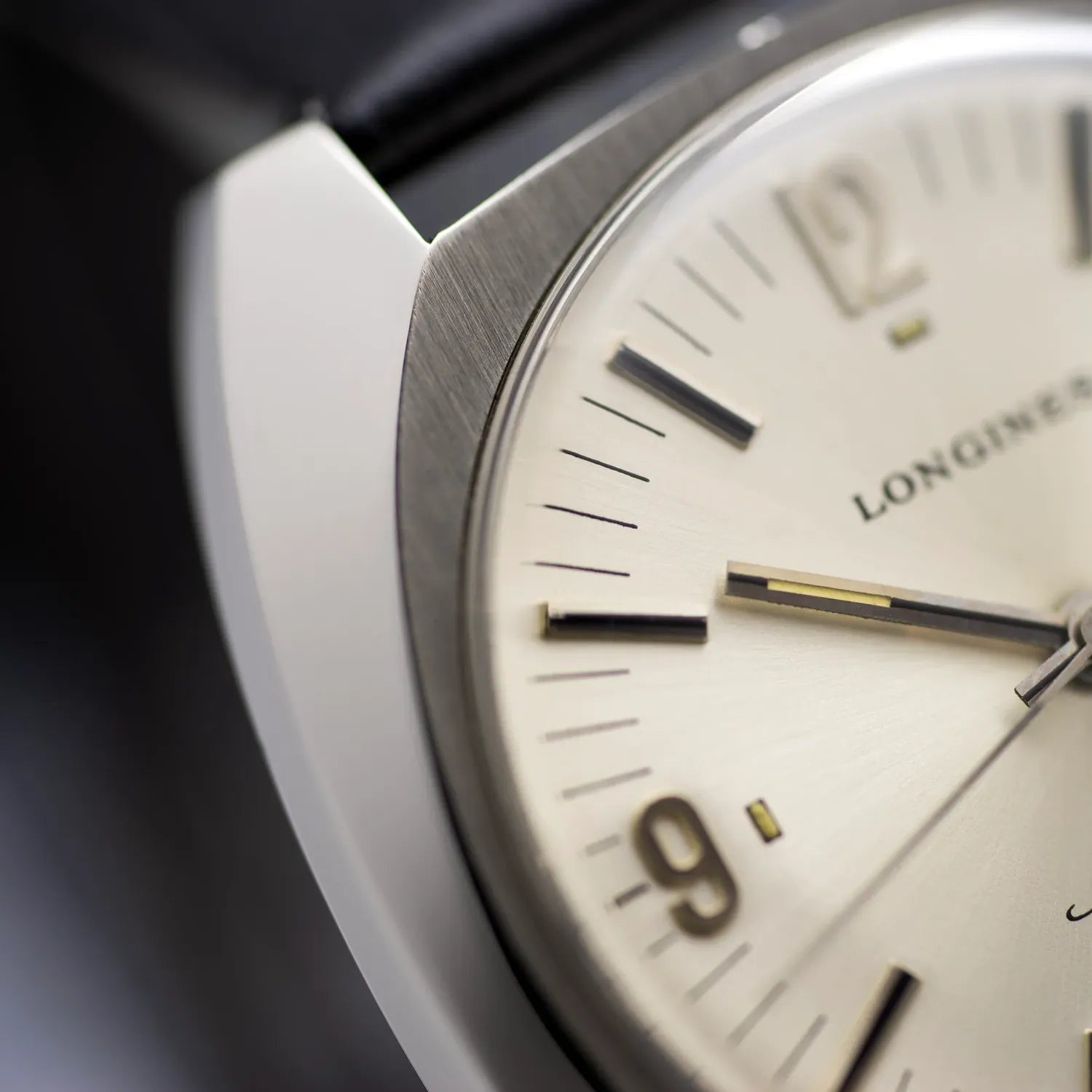 Longines Conquest Ref. 1558-2 Cal. 6942 – dial close-up