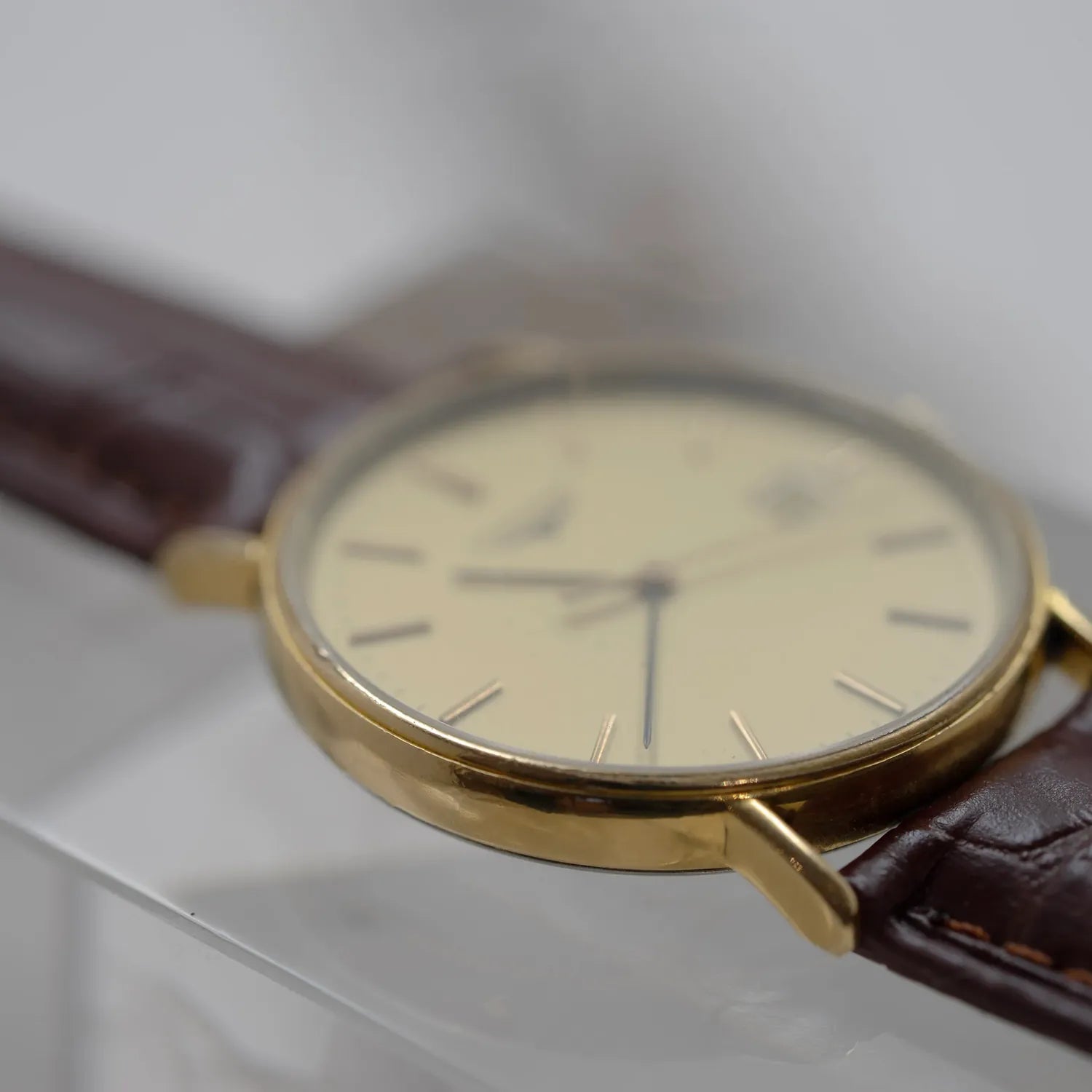 Longines L4.636.2 – side view