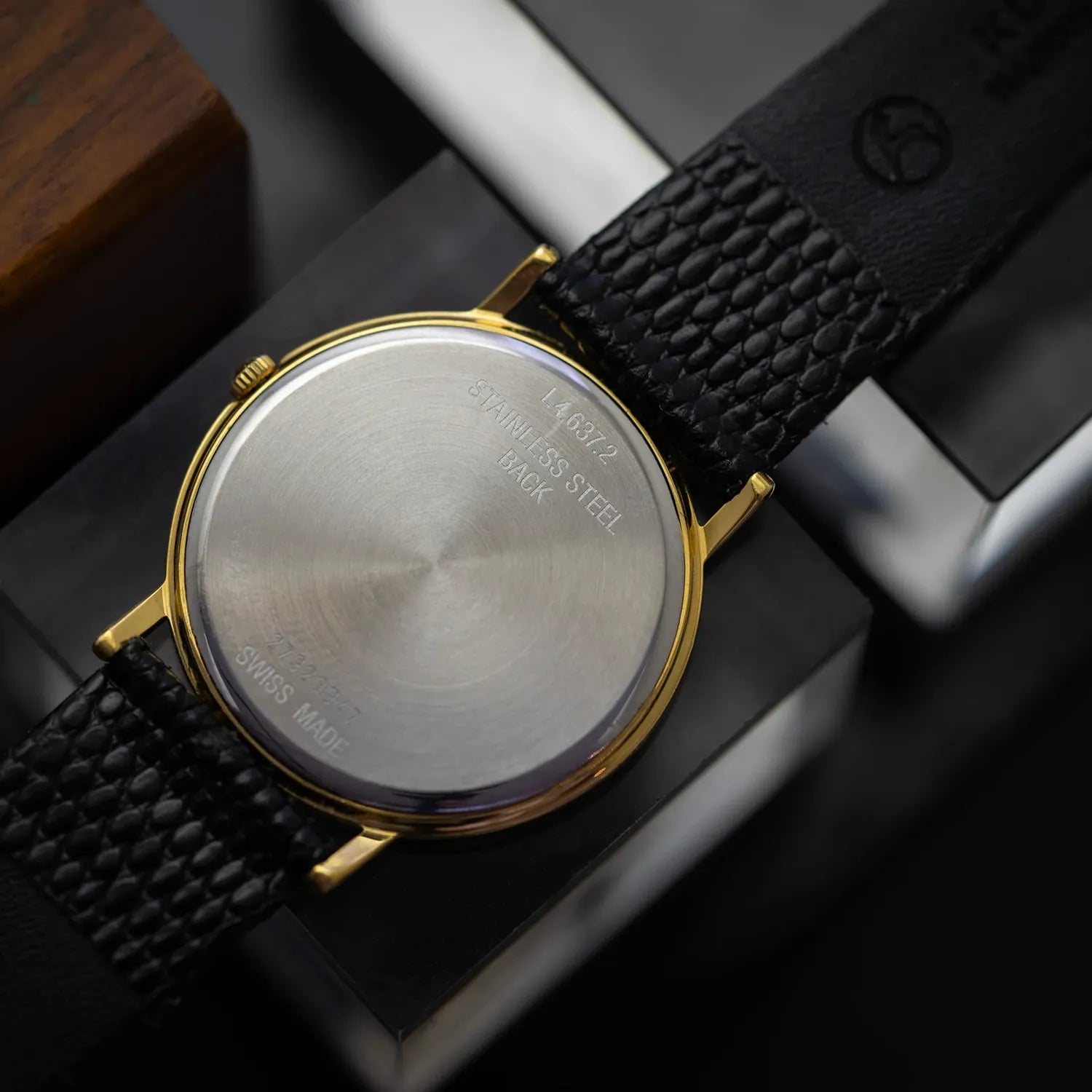 Longines L4.637.2 White Dial – side view