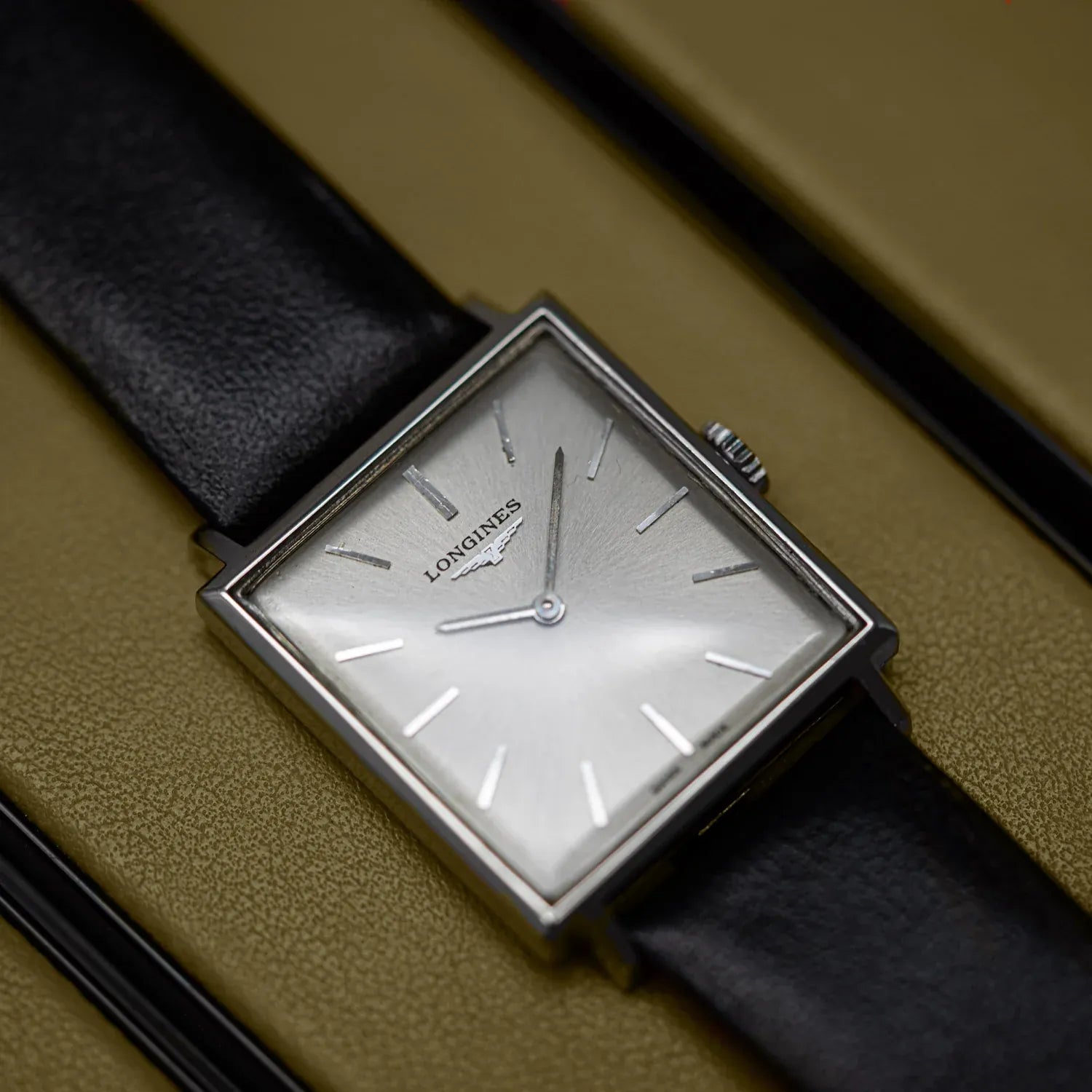 Longines Ref. 7338, Cal. 19.4 – front view