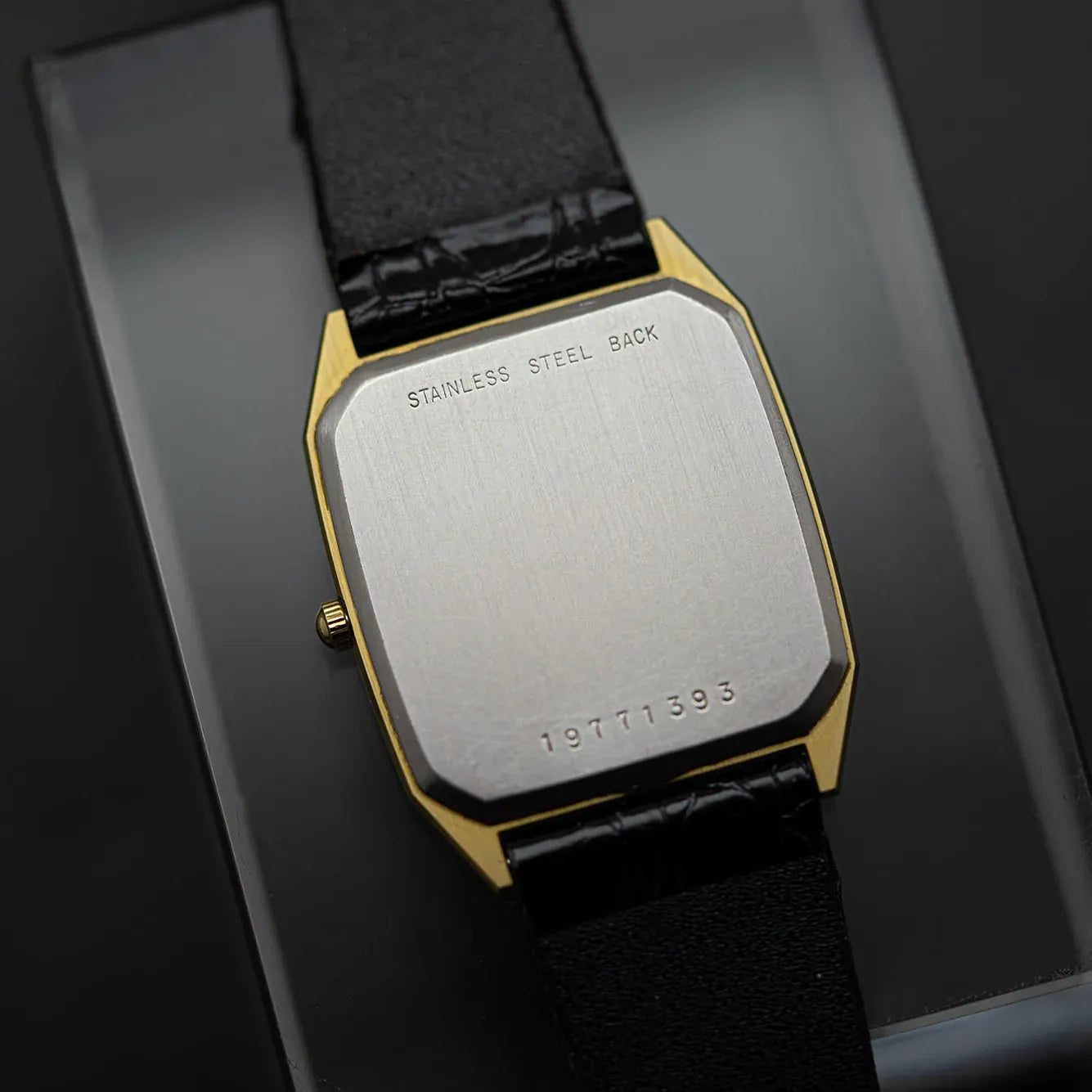 Longines Tank Quartz – side view