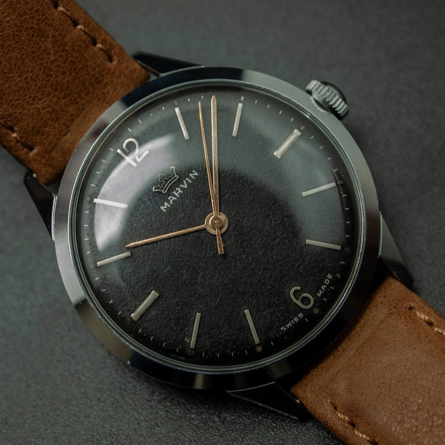 Marvin Cal. 560 – front view