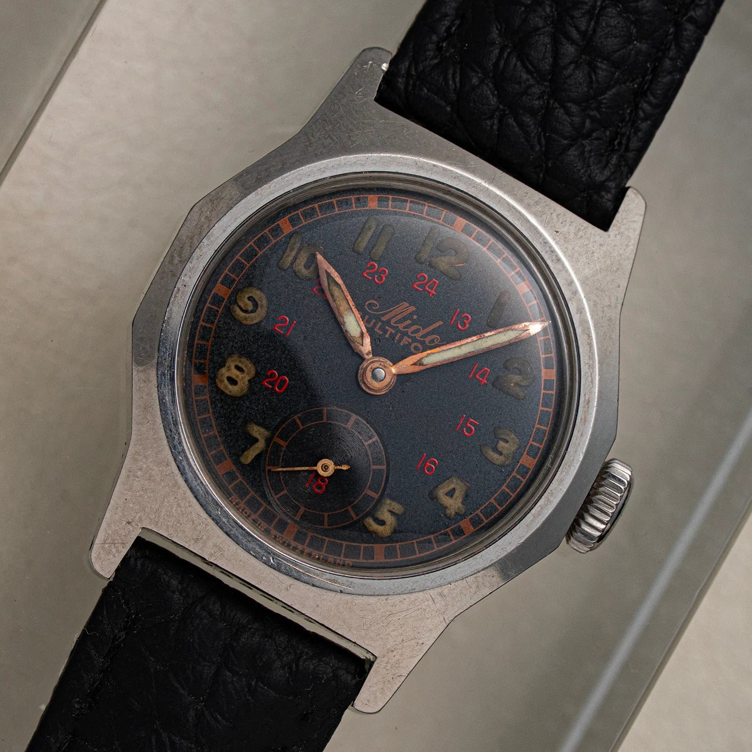 Mido Multifort Limited, Men’s Vintage Military Watch, 1940 close up