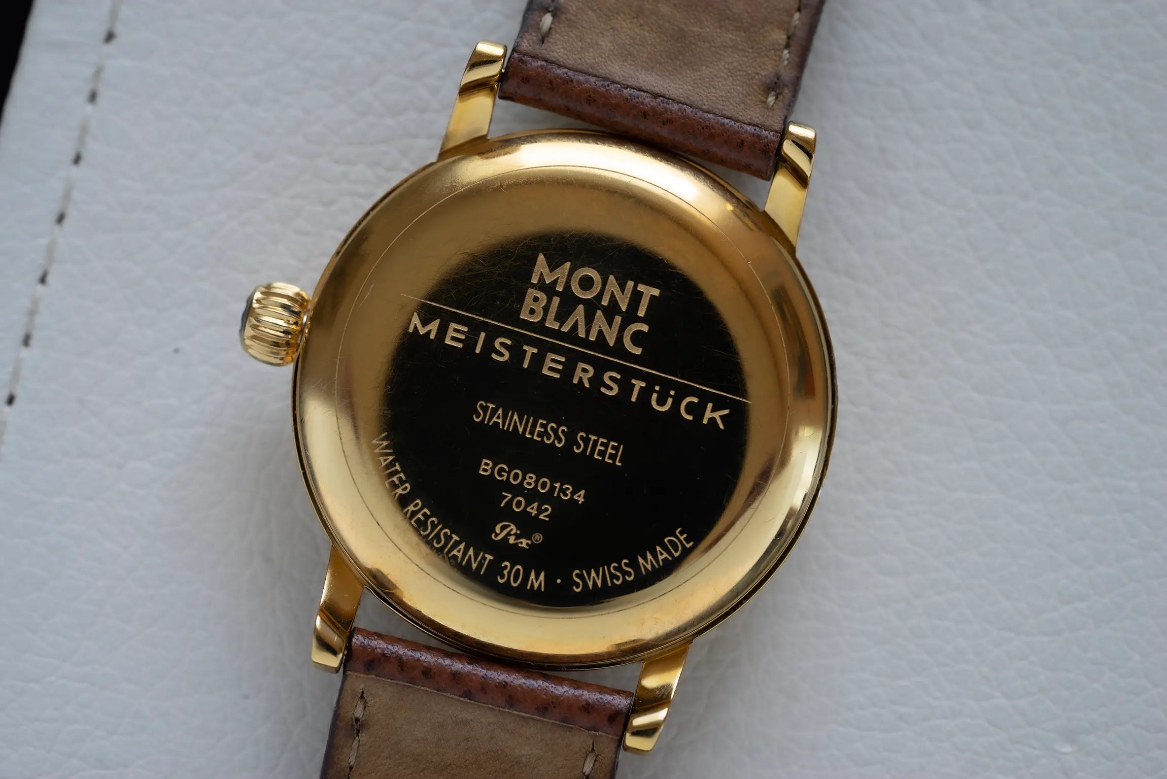 Montblanc Meisterstuck 7042 Caseback on white background