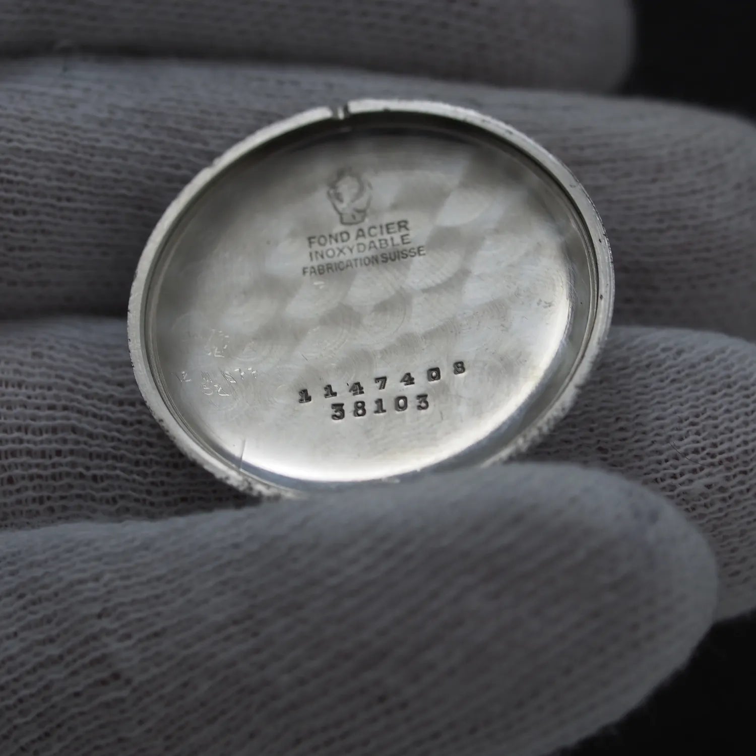 Movado Ref. 38103 – side view alternative angle