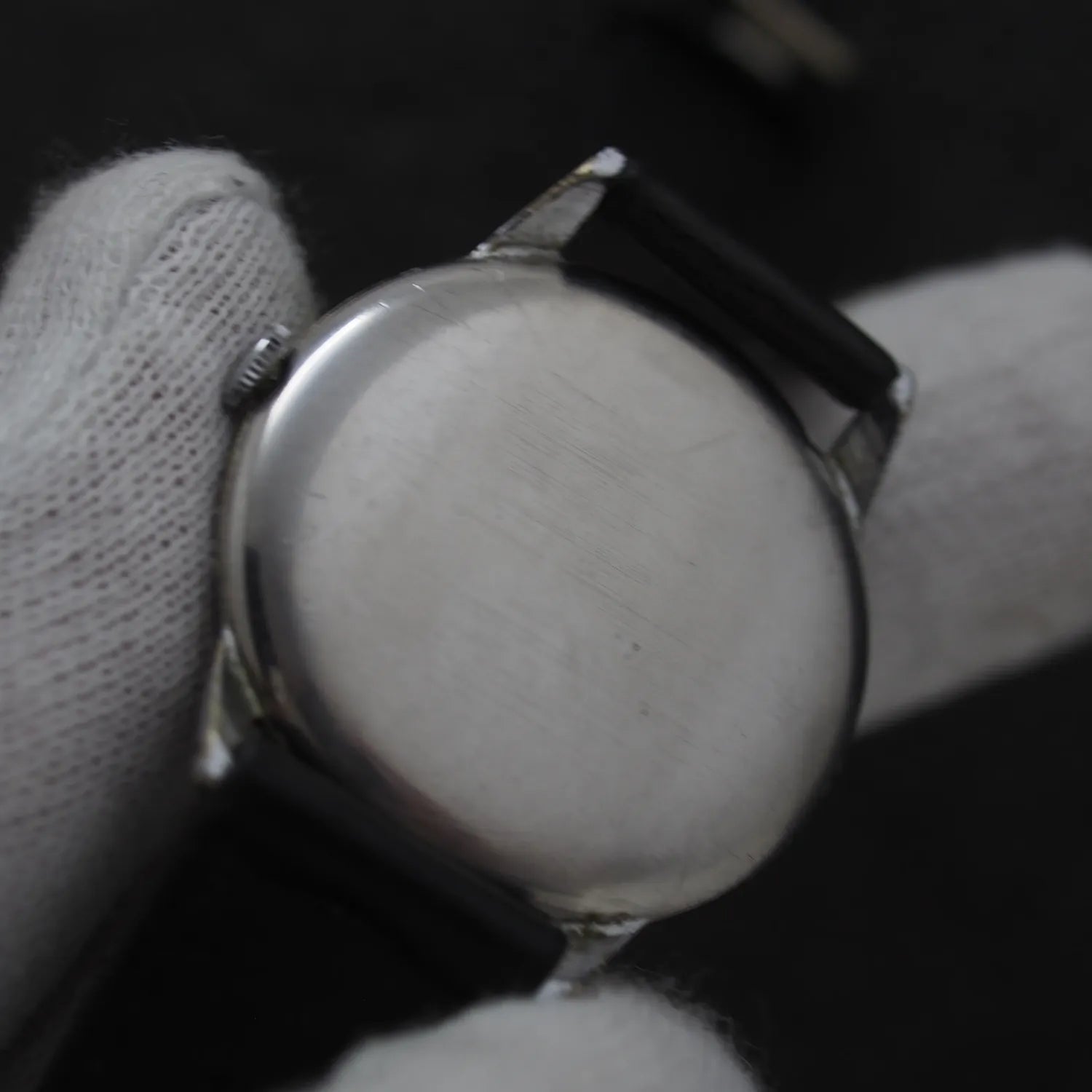 Movado Ref. 38103 – movement close-up