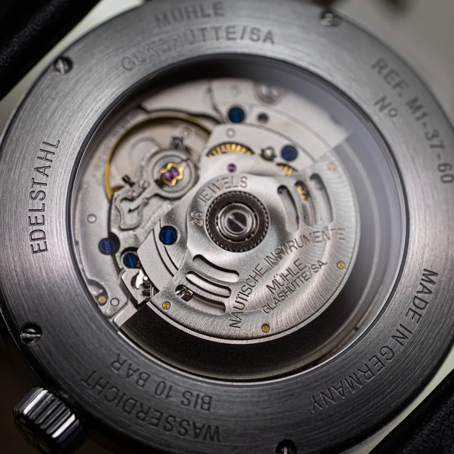 Muhle Glashutte Nautische Instrumente M1-37-60 – strap detail