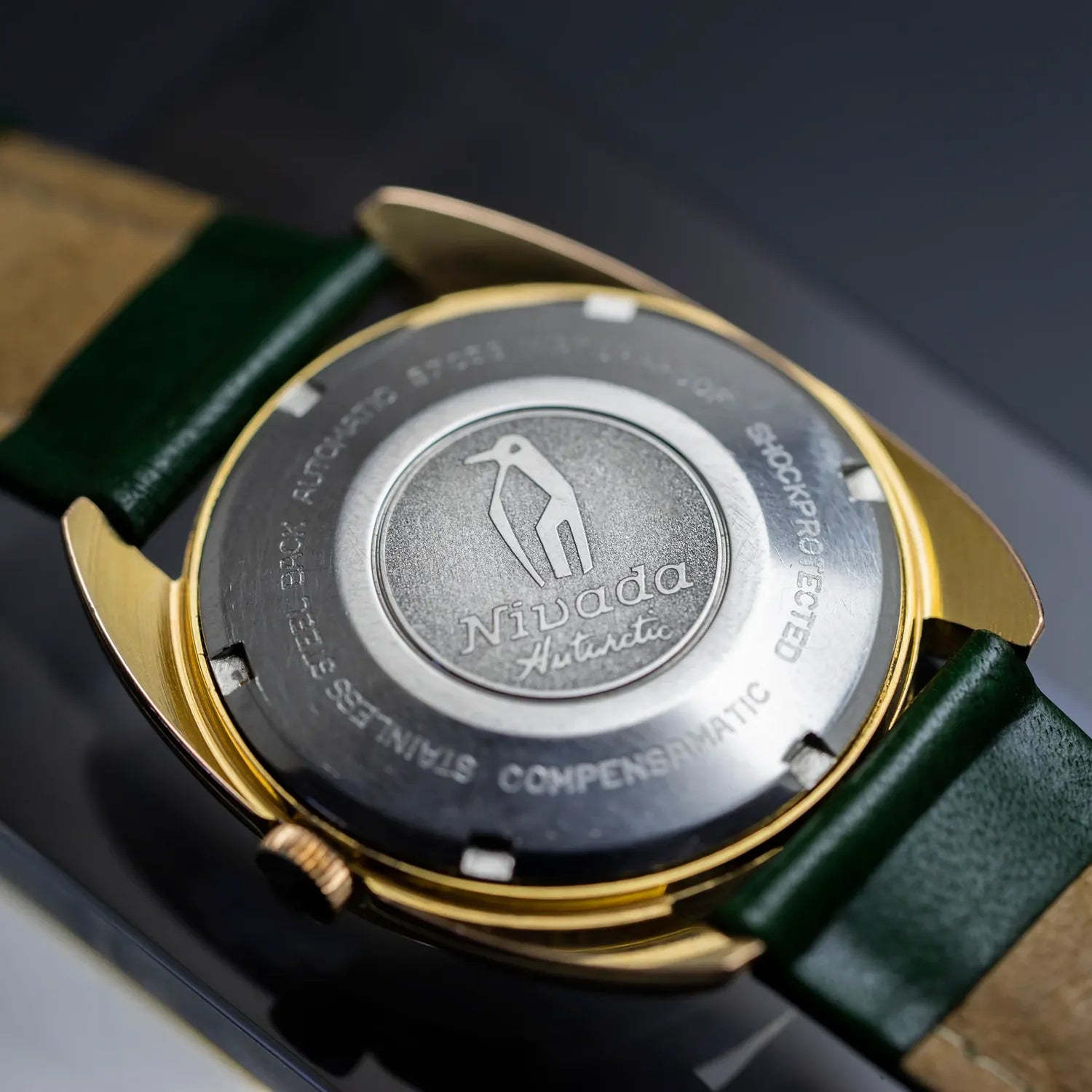 Nivada Antarctic 21 Cal. ETA 2472 – dial close-up