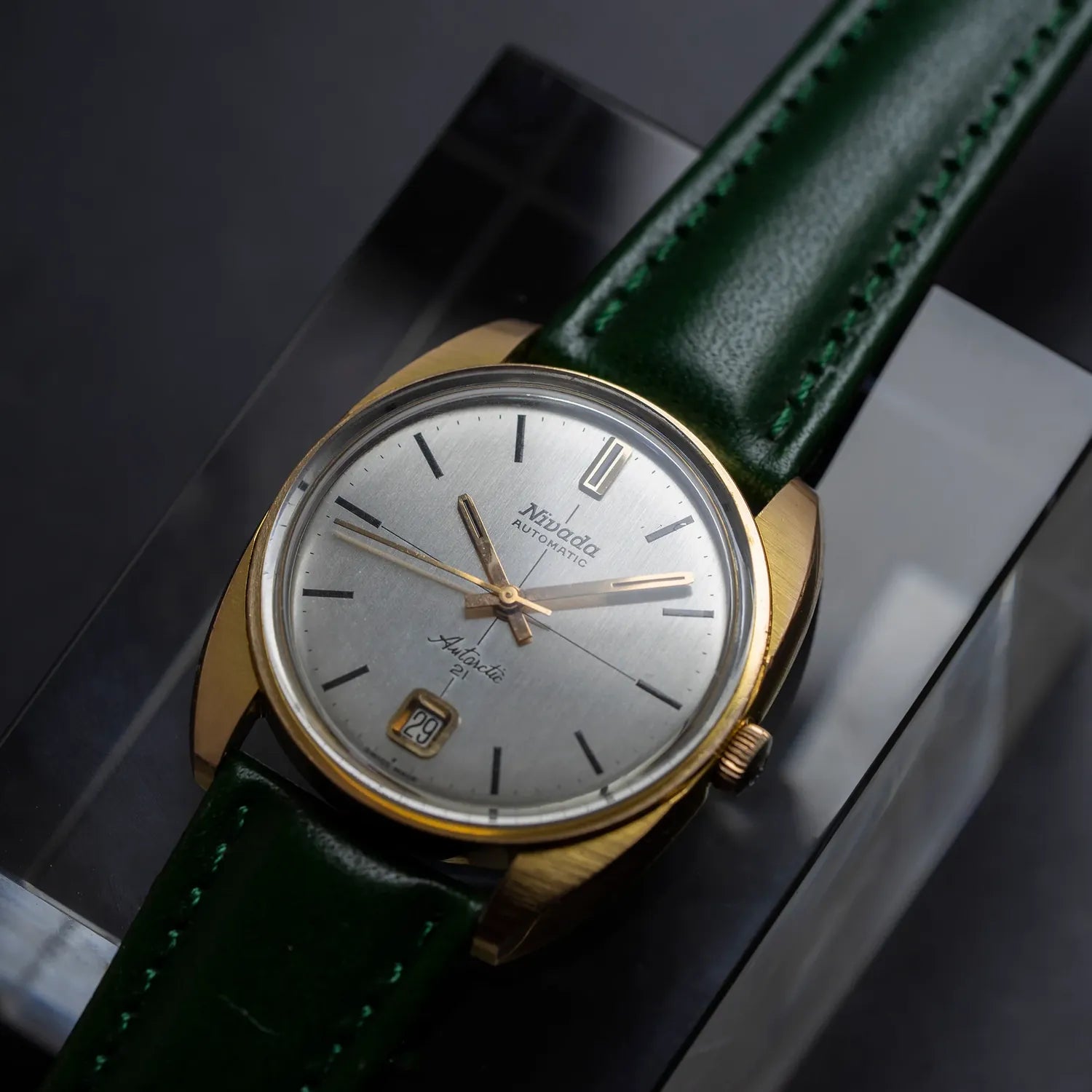 Nivada Antarctic 21 Cal. ETA 2472 – side view alternative angle