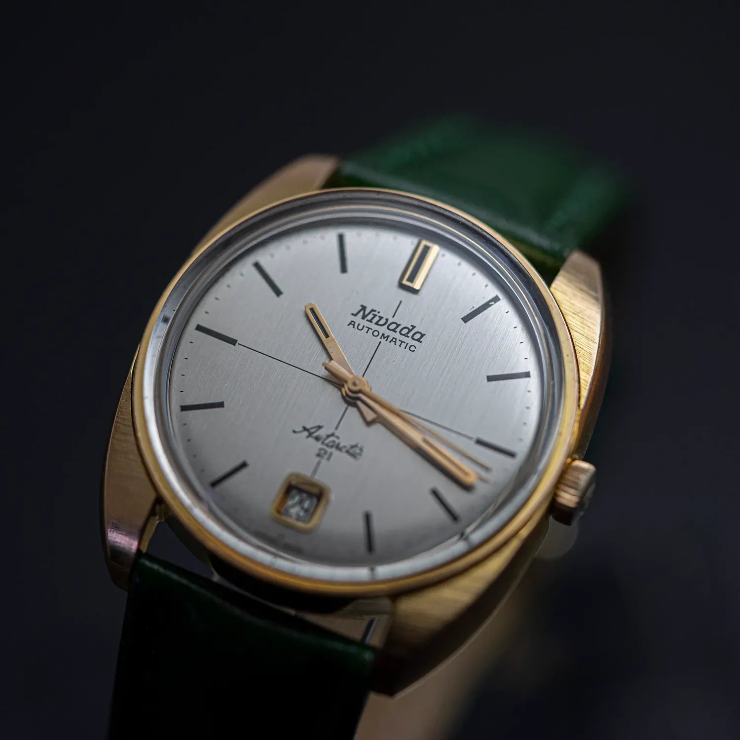 Nivada Antarctic 21 Cal. ETA 2472 – front view