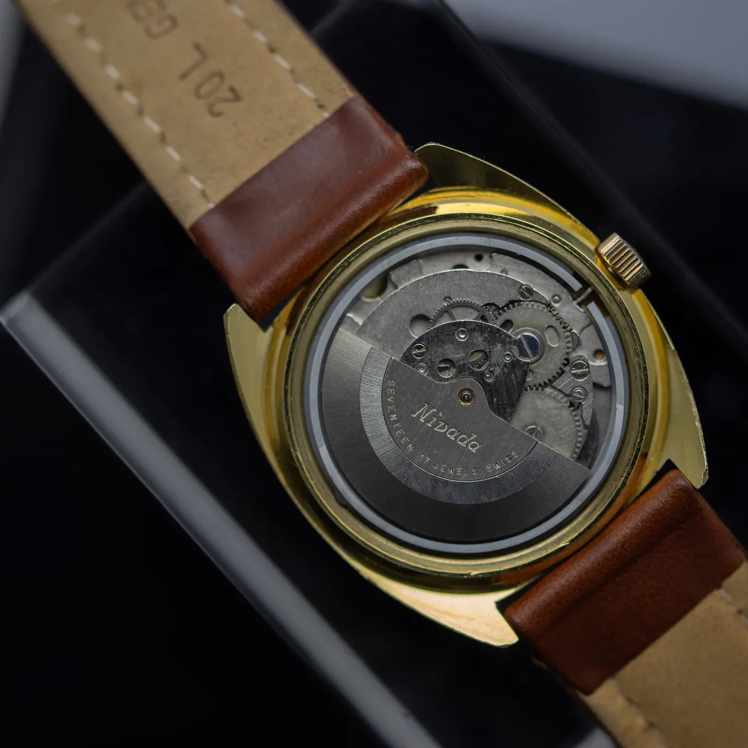 Nivada Automatic Men's Dress Watch – back case