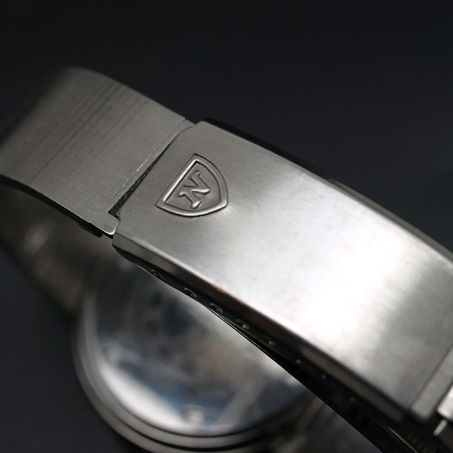 Nivada GLX Automatic Anniversary Ref. 68032, Cal. 2892 – back case