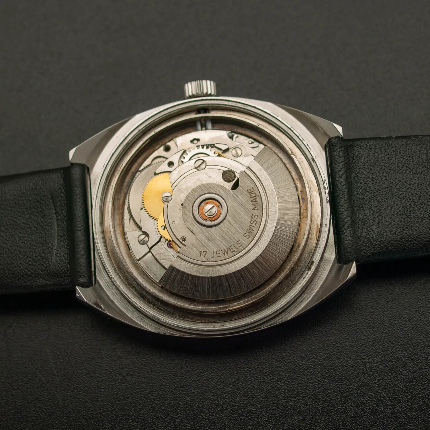 Nivada Mustang 79 C1 Automatic Ref. 68057 – dial close-up