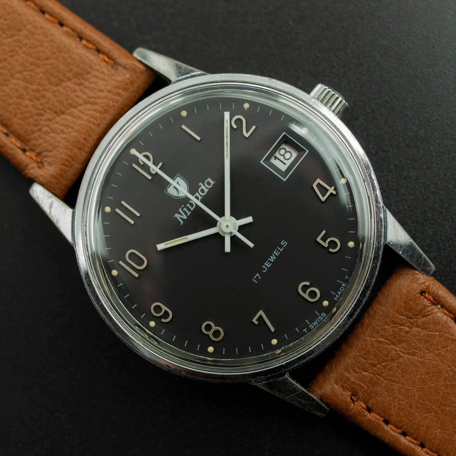 Nivada Ref. 37055 – dial close-up