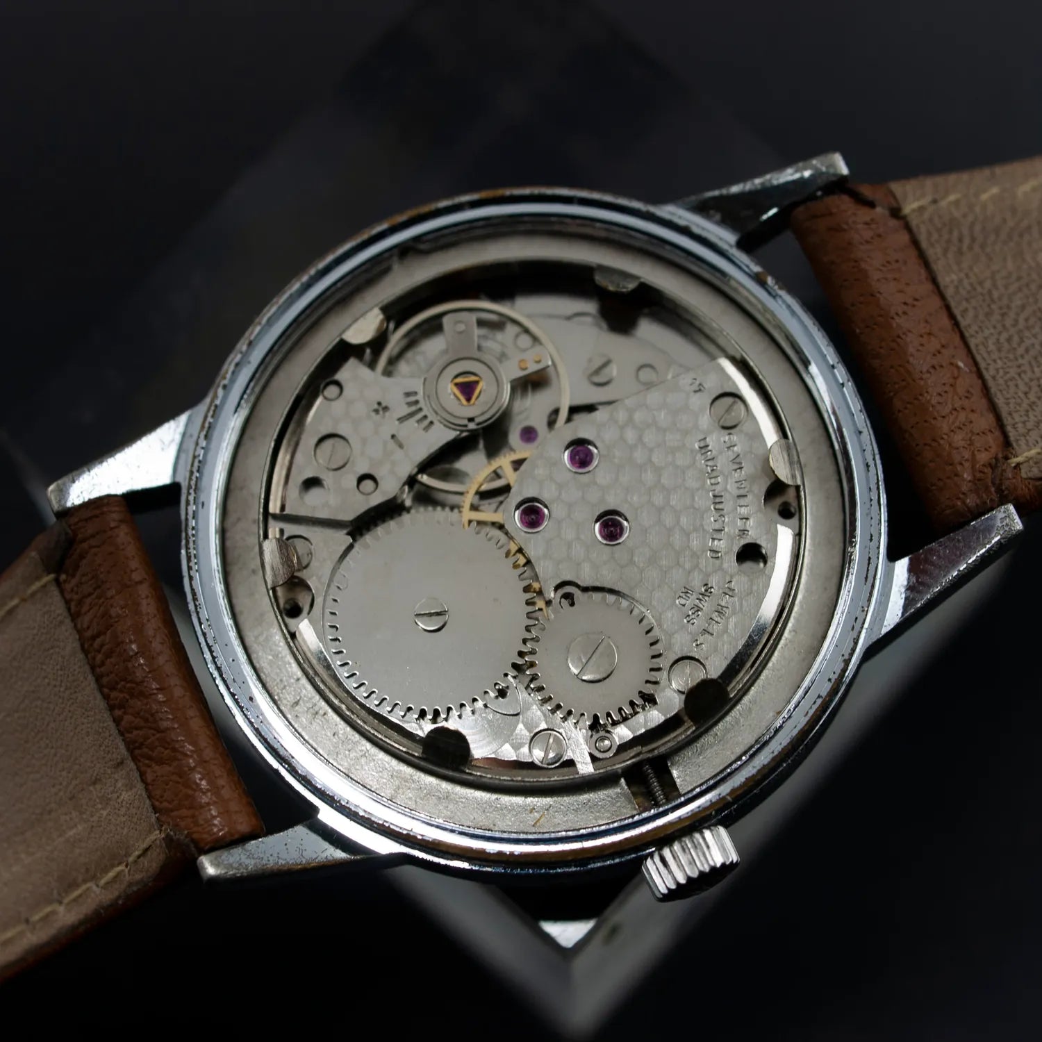 Nivada Ref. 37055 – side view
