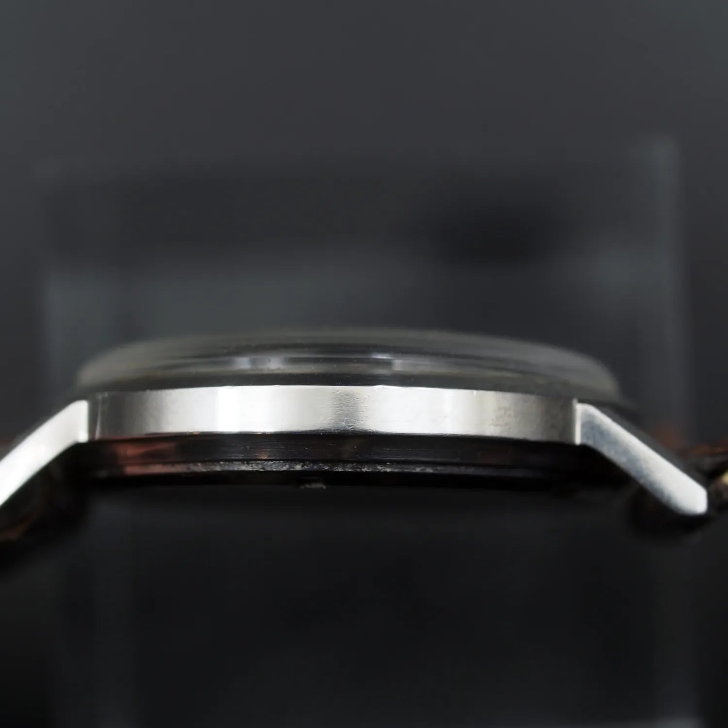 Numa Ref. 25809 – side view