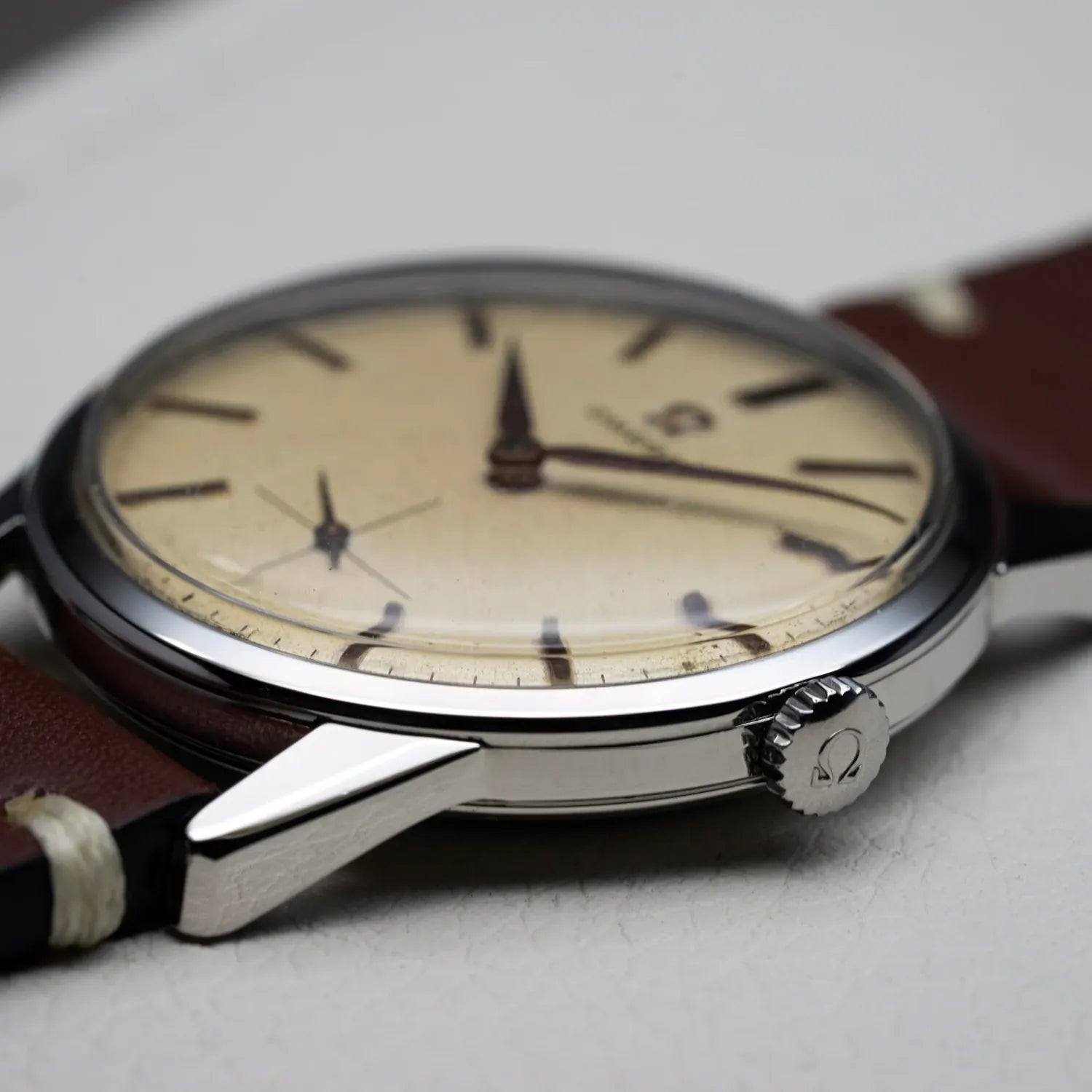 Omega 14391-61 Cal. 268 – side view