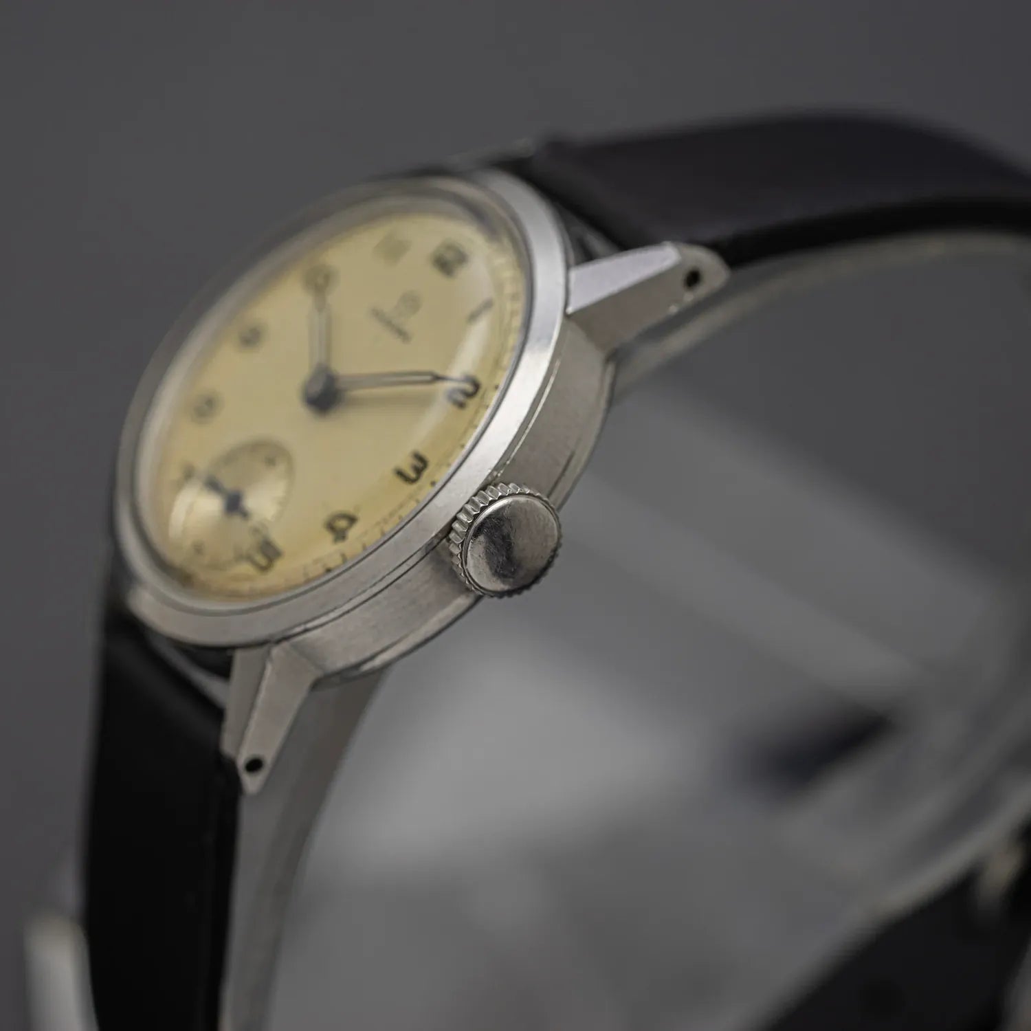Omega 26.5 SOB T2 WW2 Watch 1939 – side view