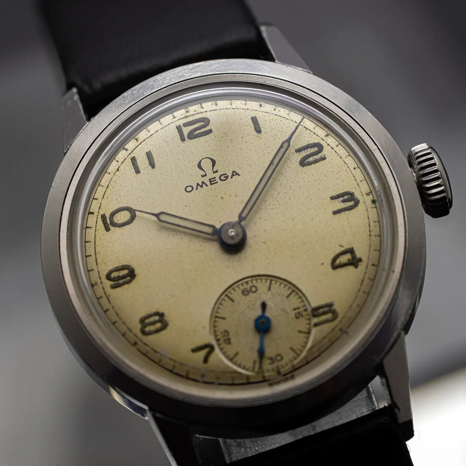 Omega 26.5 SOB T2 WW2 Watch 1939 – side view alternative angle