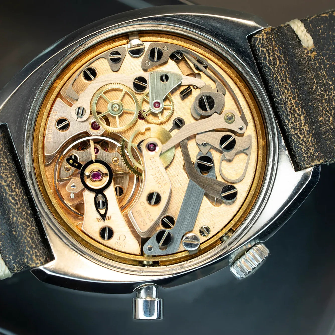 Omega Chronostop 145.010 – lug detail