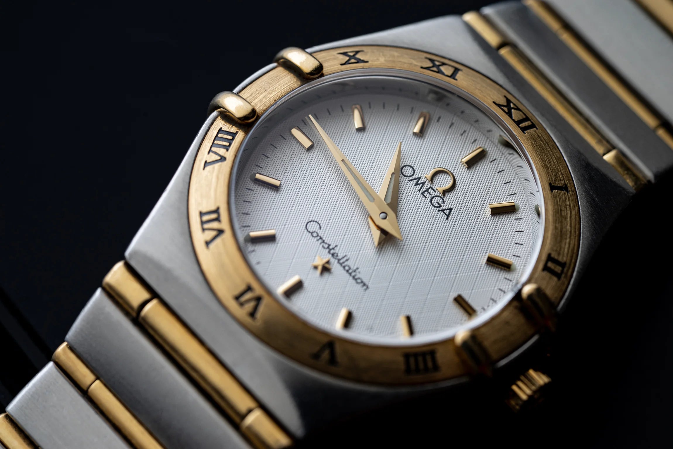 Omega Constellation 18ct Solid Gold And SS Ref. 795.1202 Dial