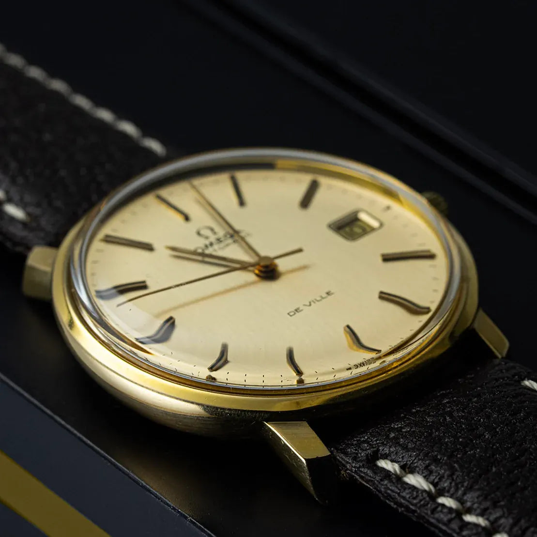 Omega De Ville 166.0134 Cal. 1012 1973 Box and Papers – side view alternative angle