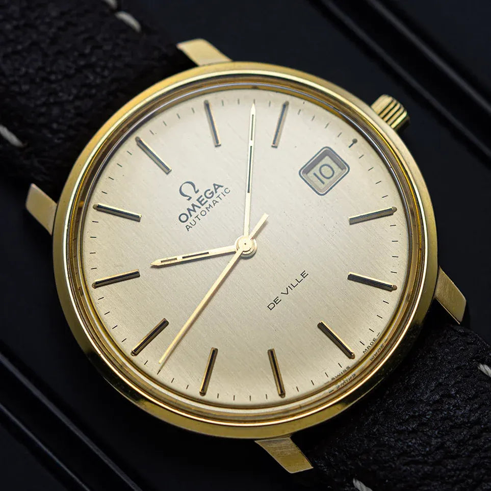 Omega De Ville 166.0134 Cal. 1012 1973 Box and Papers – movement close-up