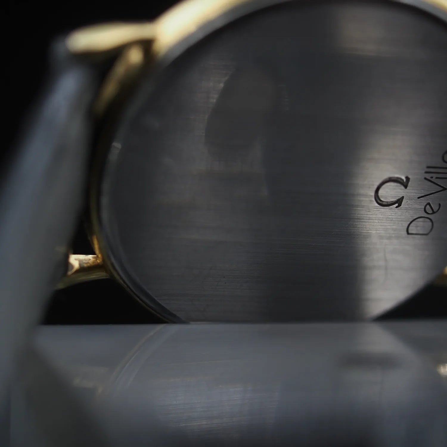 Omega De Ville Quartz – movement close-up