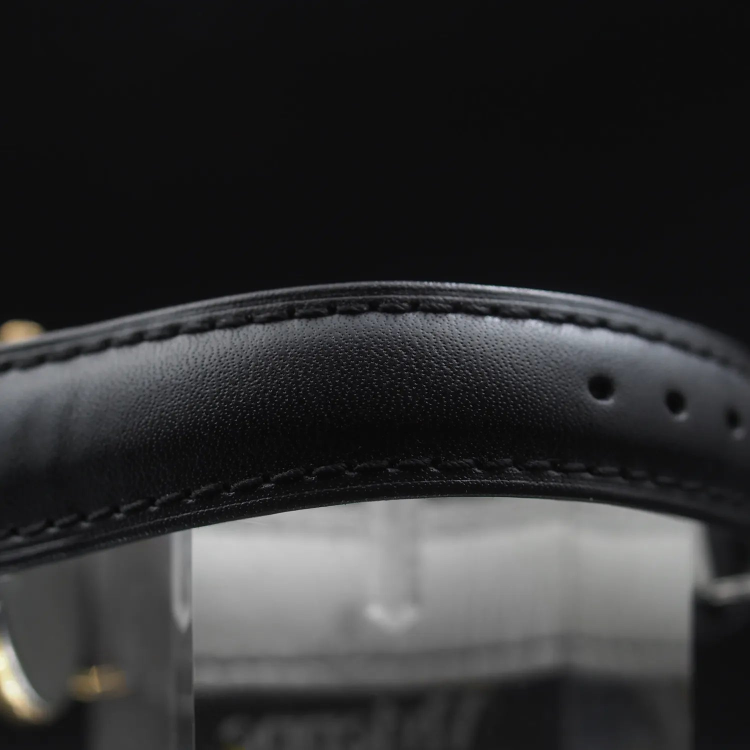 Omega De Ville Quartz – back case