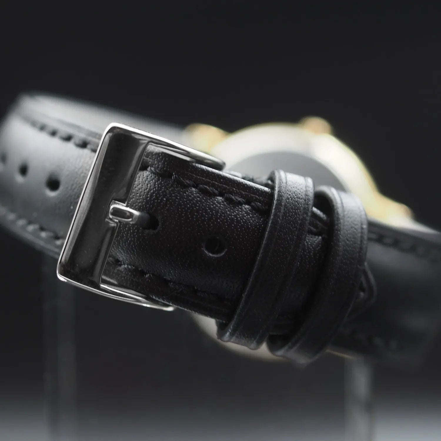 Omega De Ville Quartz – strap detail