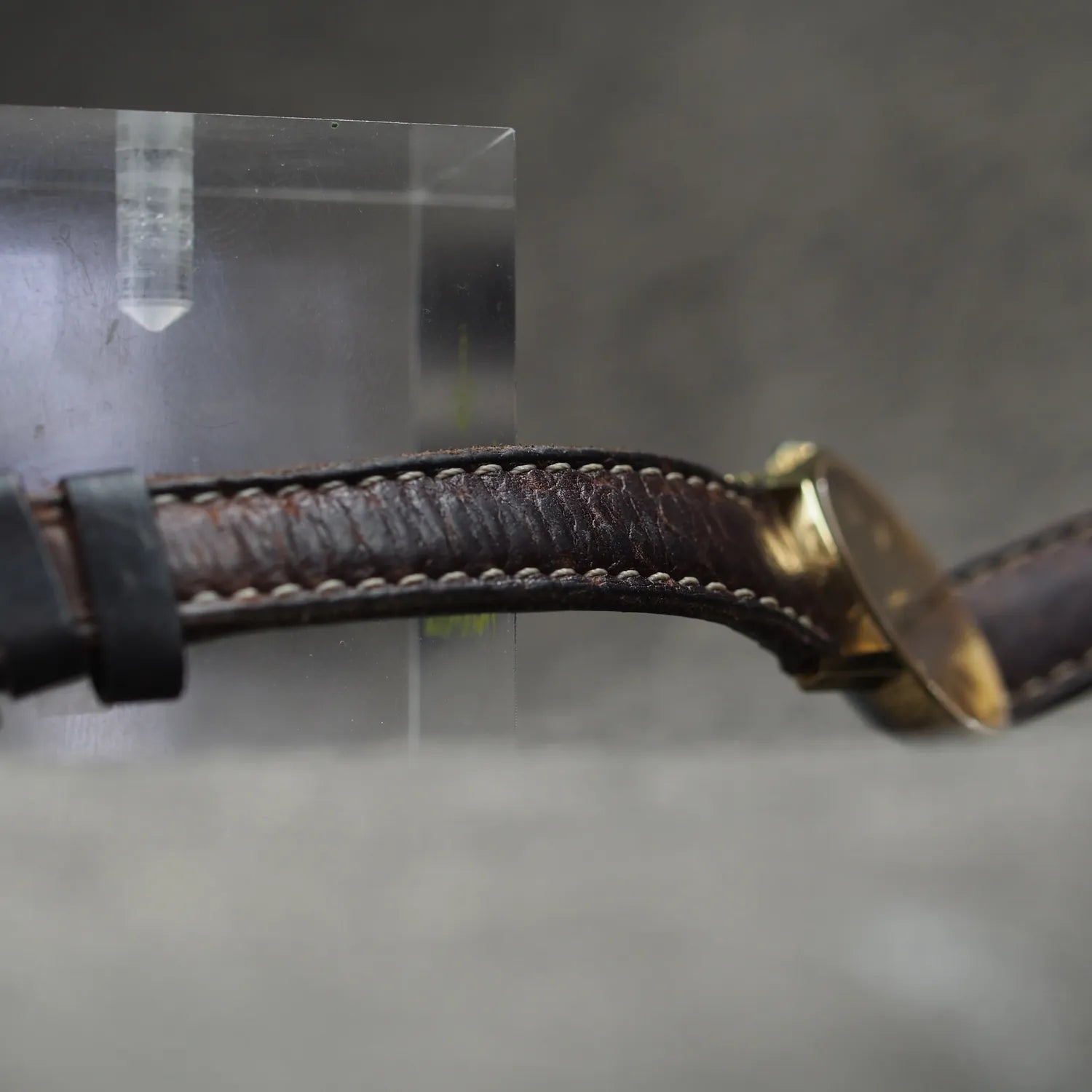 Omega De Ville – side view alternative angle