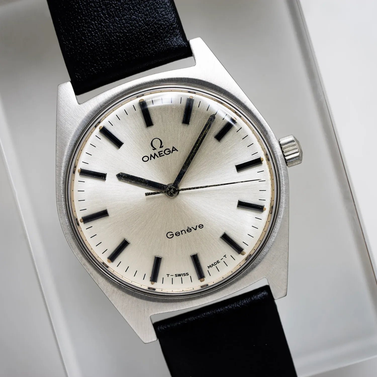 Omega Geneve 135.041 Cal. 601 Manual Winding – front view