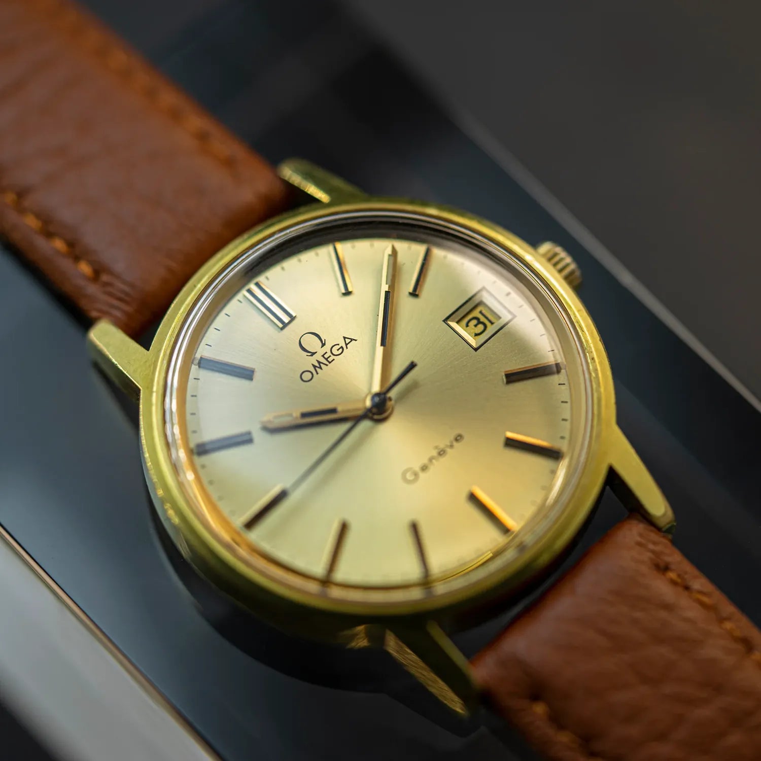 Omega Geneve 136.098 Cal. 613 – side view