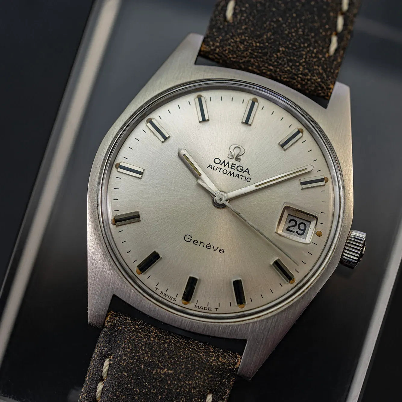 Omega Geneve 166.041 Cal. 565 – front view