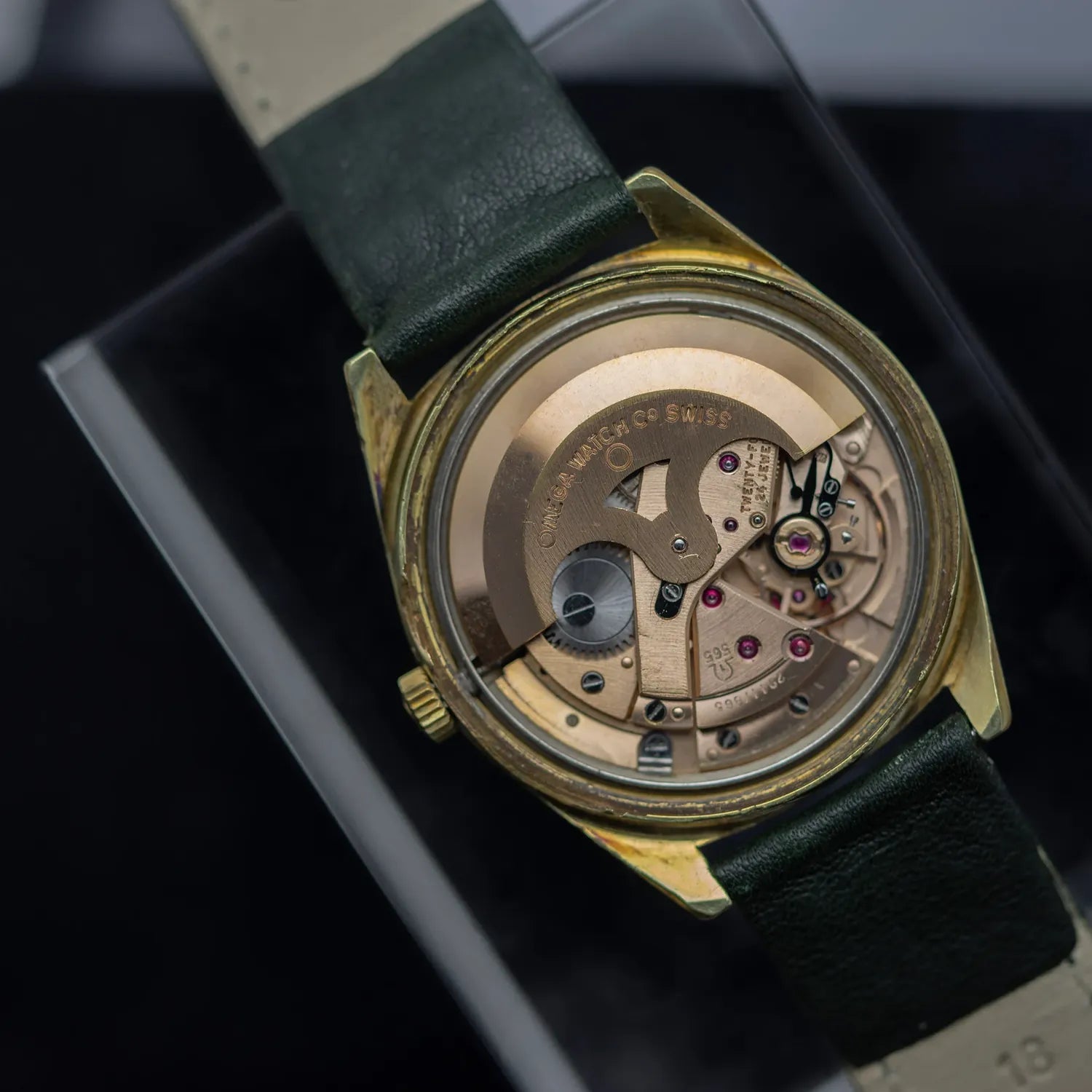 Omega Geneve Automatic Ref. 166.041 Cal. 565 – dial close-up
