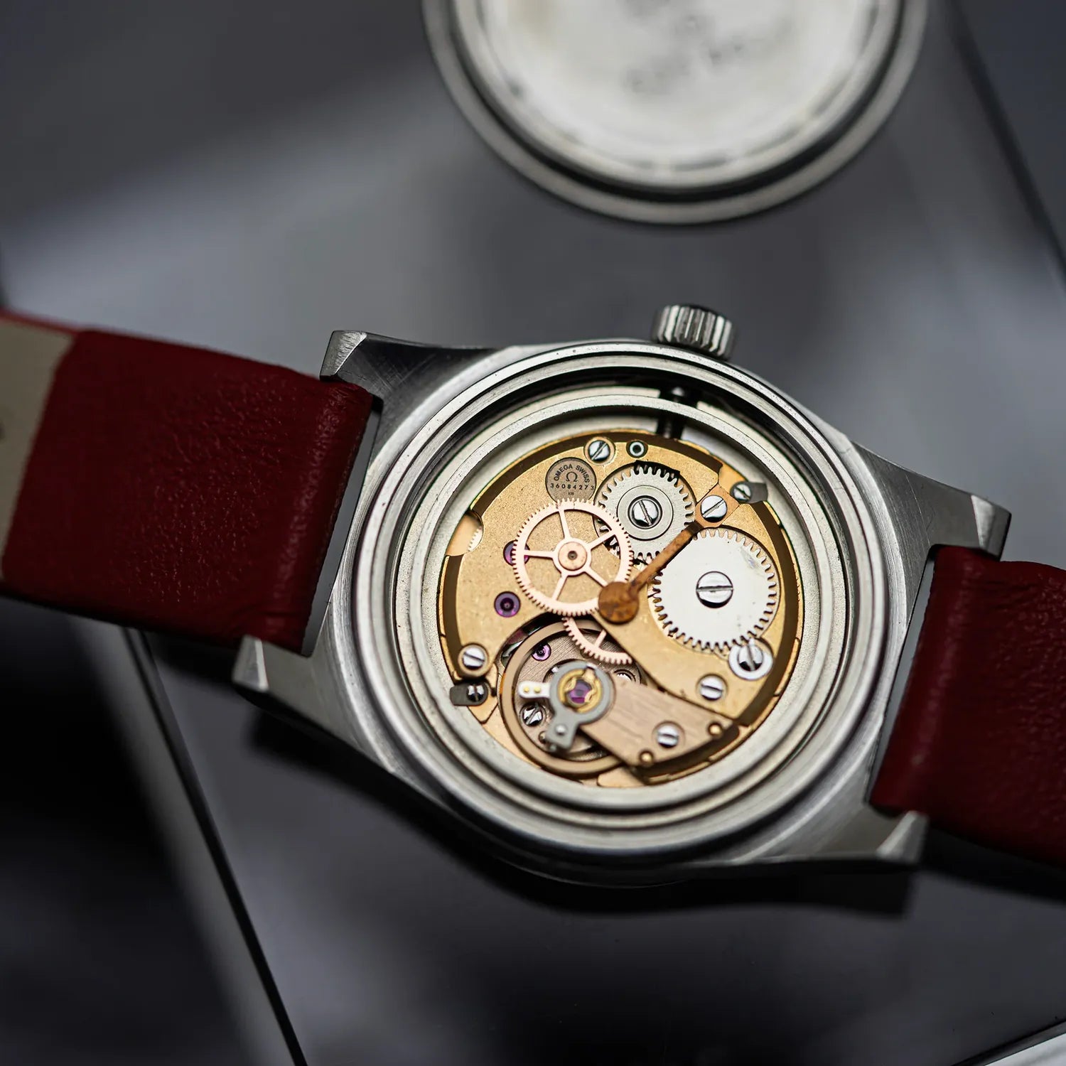 Omega Geneve Lady Ref. 535.0031 Cal. 635 – side view