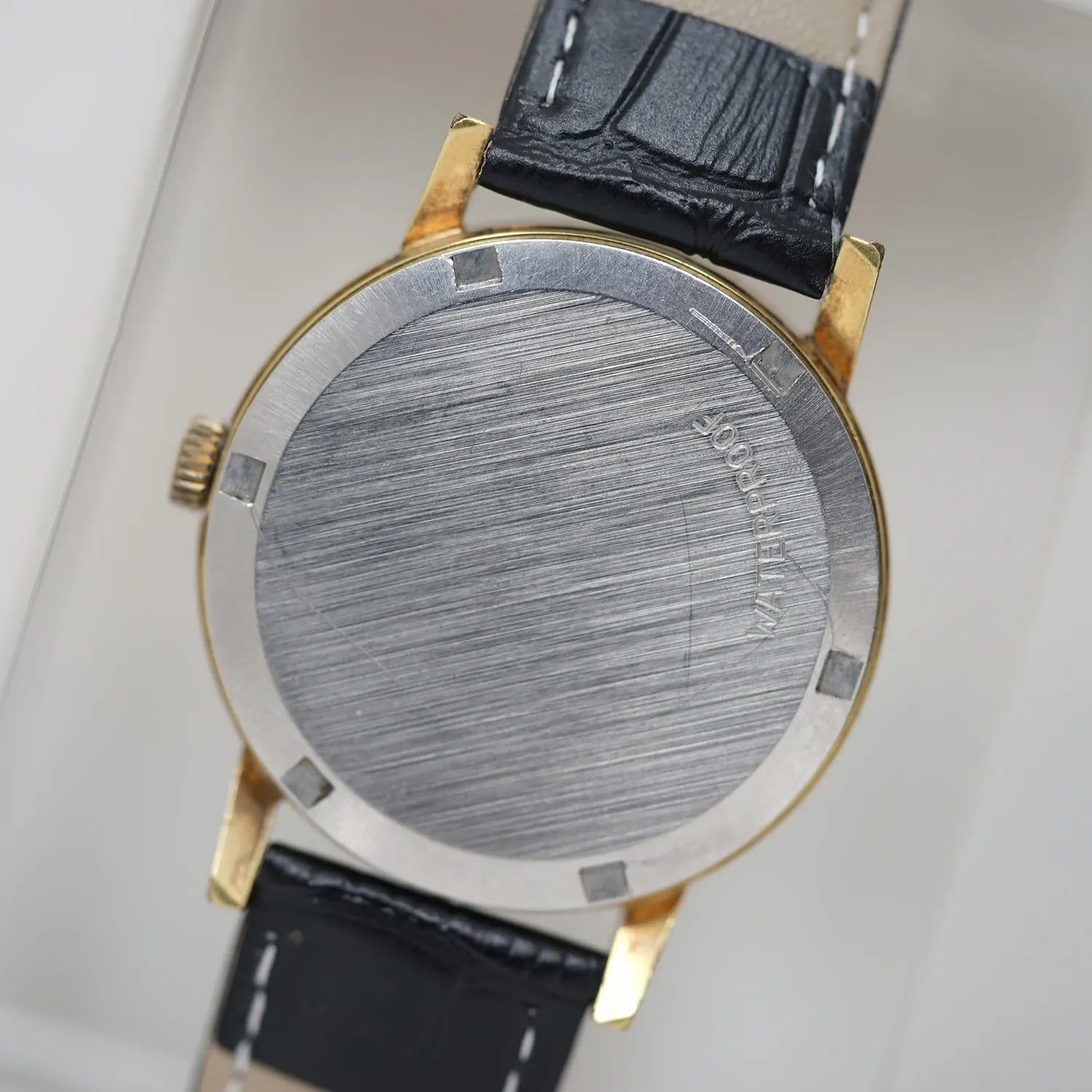 Omega Geneve Ref. 135.070 Cal. 601 Gold Plated – side view
