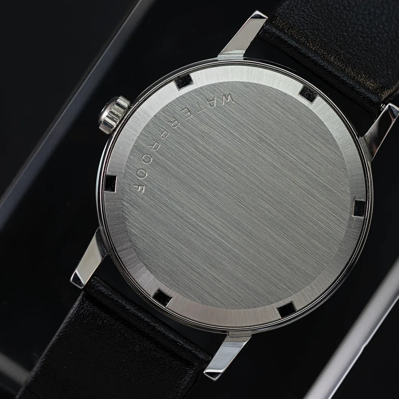 Omega Geneve Ref. 135.070 Cal. 601 – back case