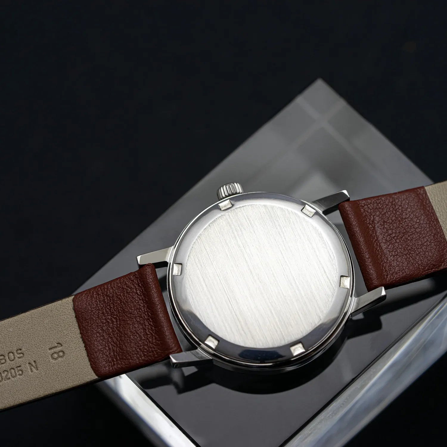 Omega Geneve Ref. 136.098 Cal. 613 – movement close-up