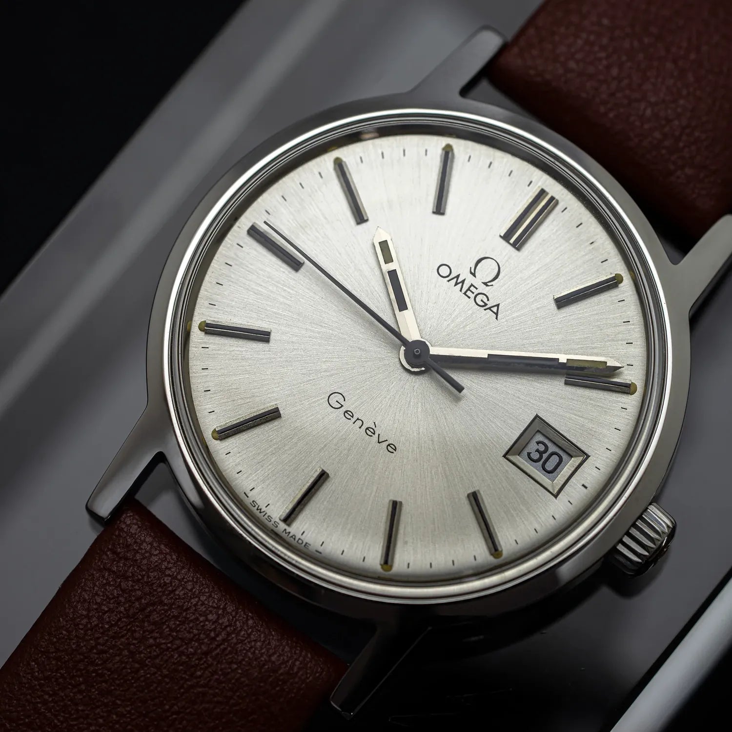 Omega Geneve Ref. 136.098 Cal. 613 – front view