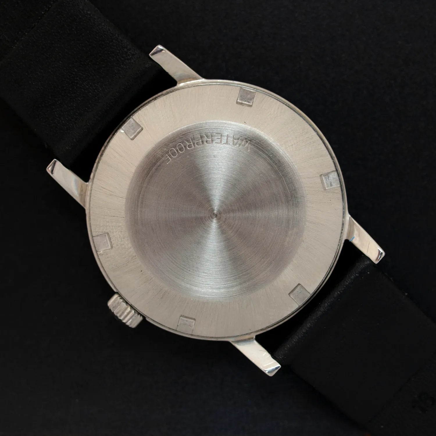Omega Geneve Ref. 166.070, Cal. 565 – side view