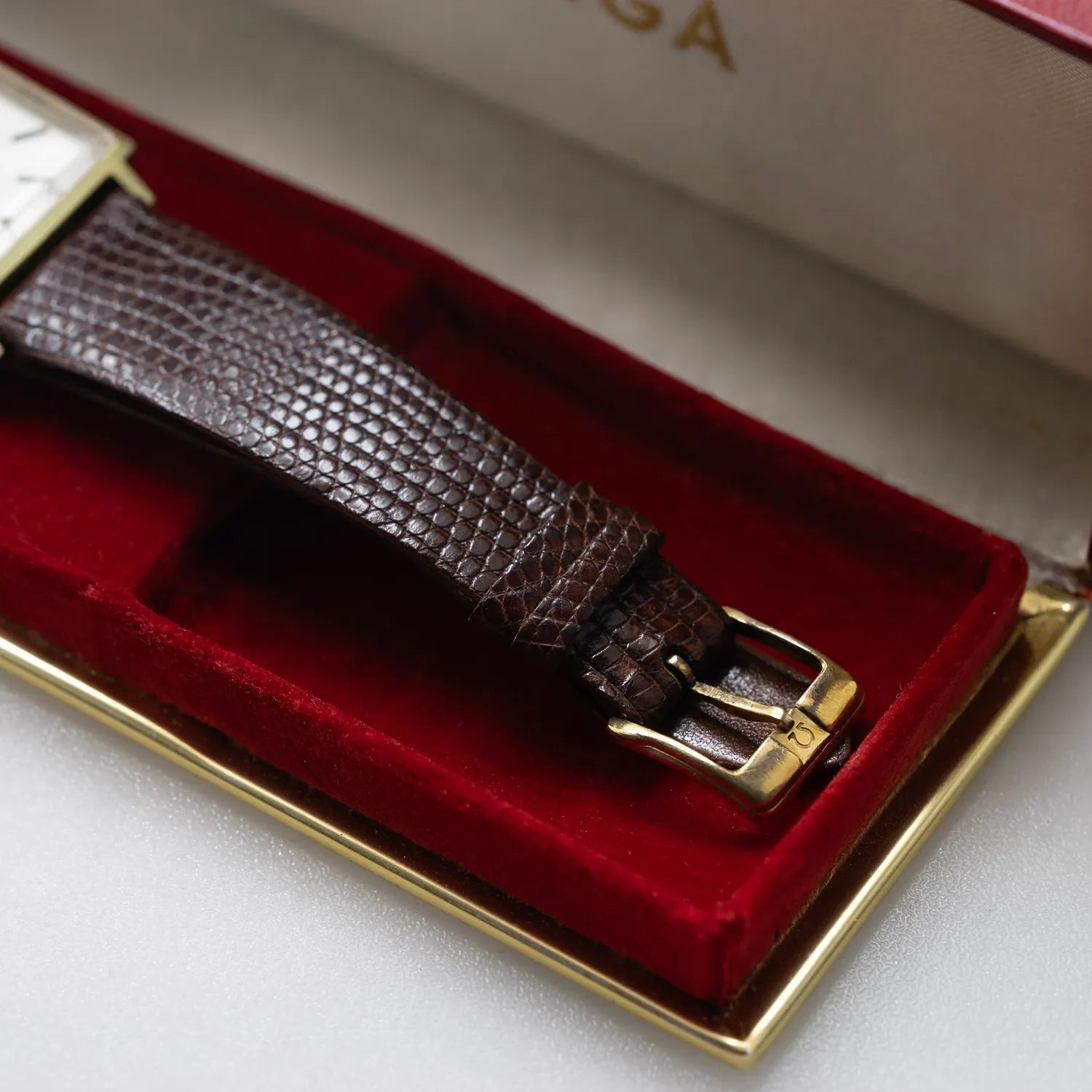Omega Ref. 111.024, Cal. 625 – side view alternative angle