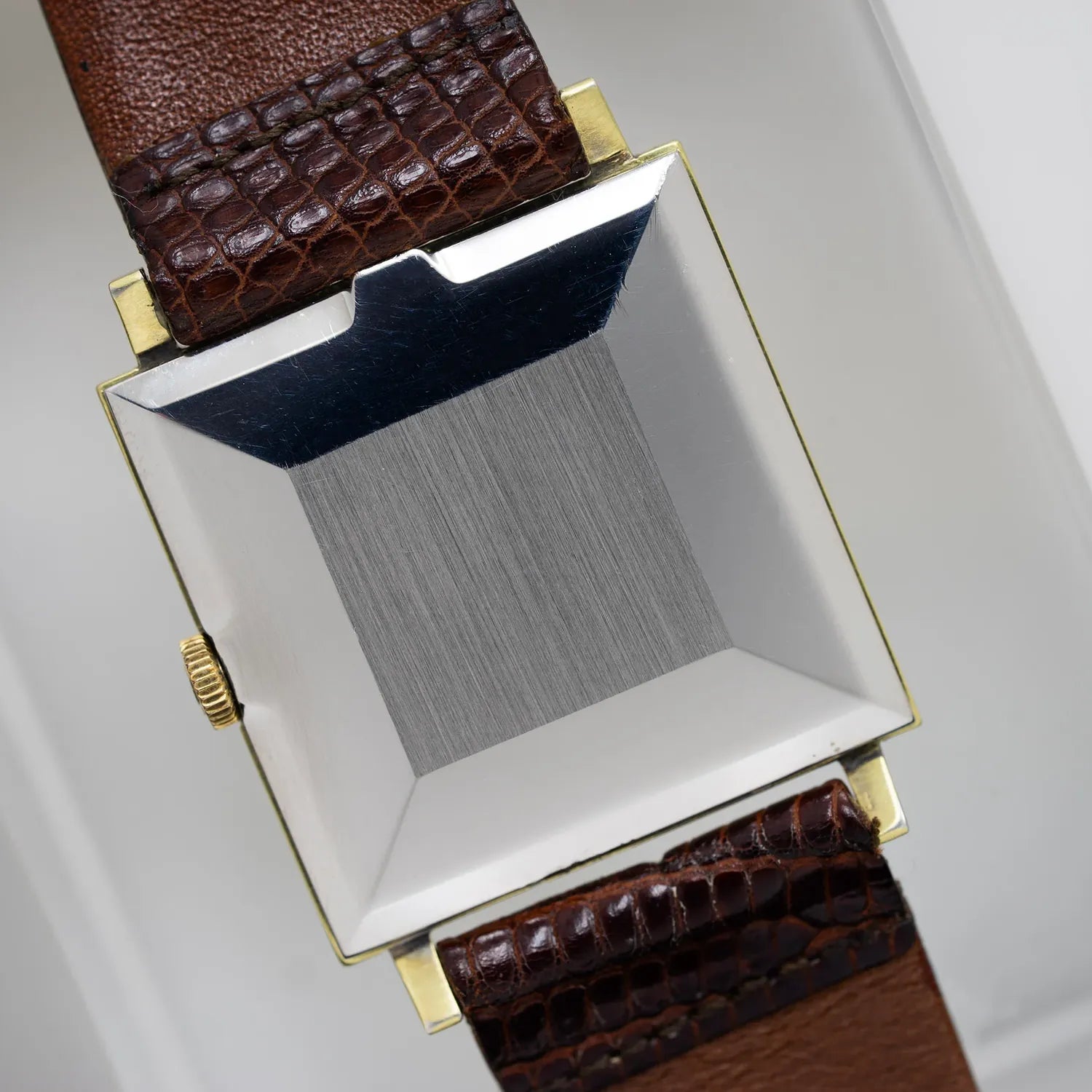 Omega Ref. 111.024, Cal. 625 – back case