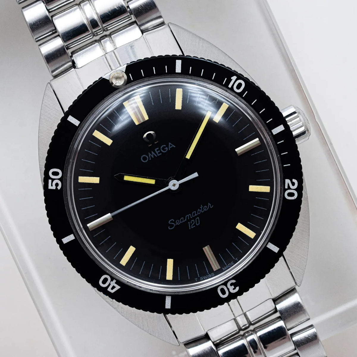 Omega Seamaster 120 Ref. 135.027 Vintage Diver Watch – front view