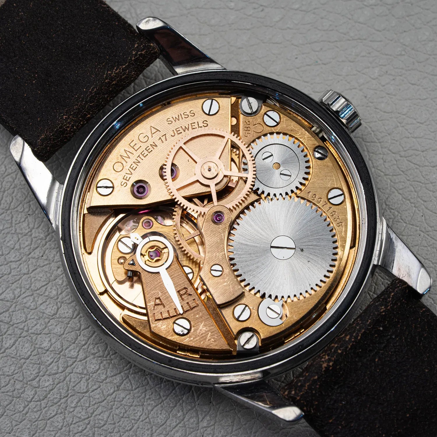 Omega Seamaster 14390-61-SC 285 – dial close-up