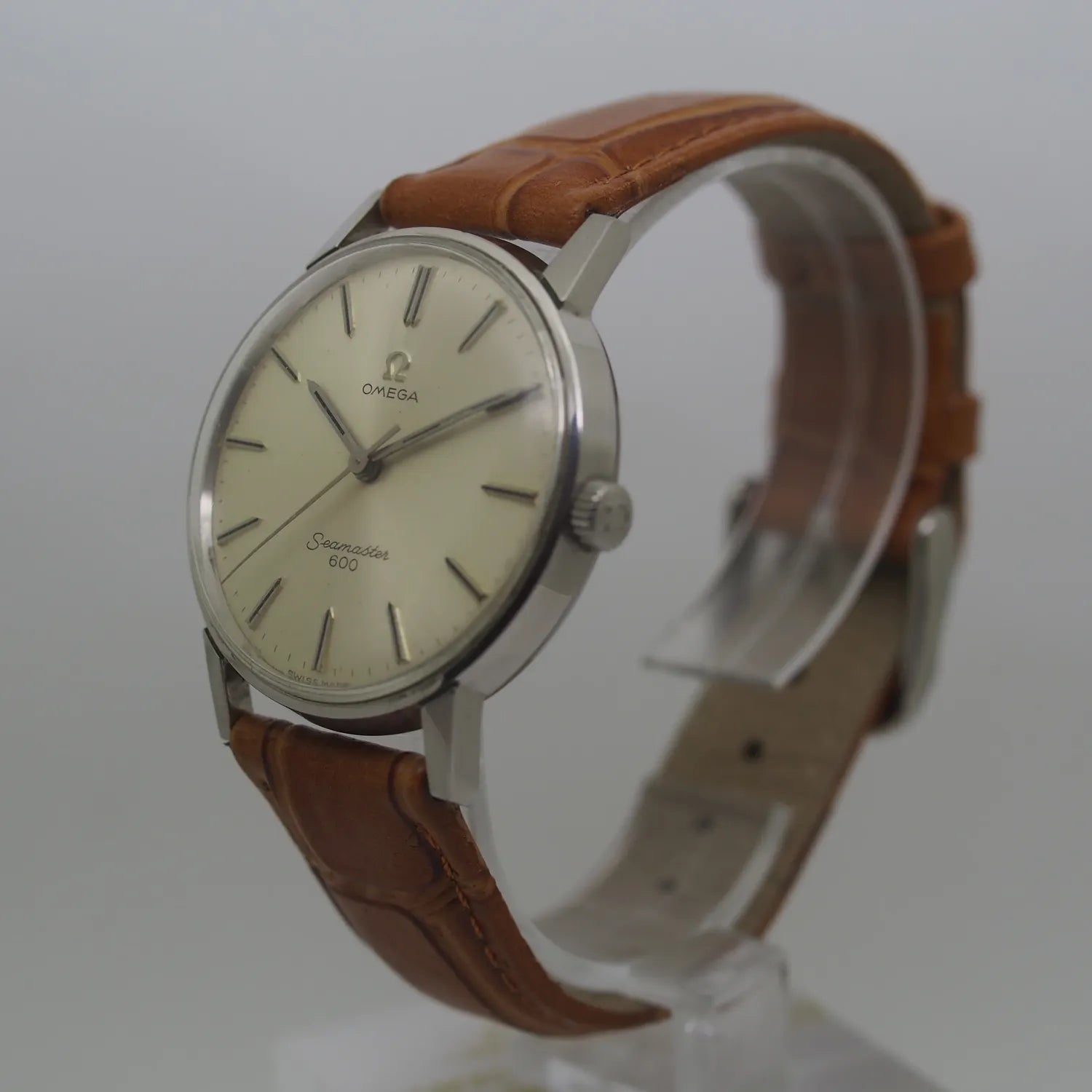 Omega Seamaster 600 Ref. 135.011 – side view