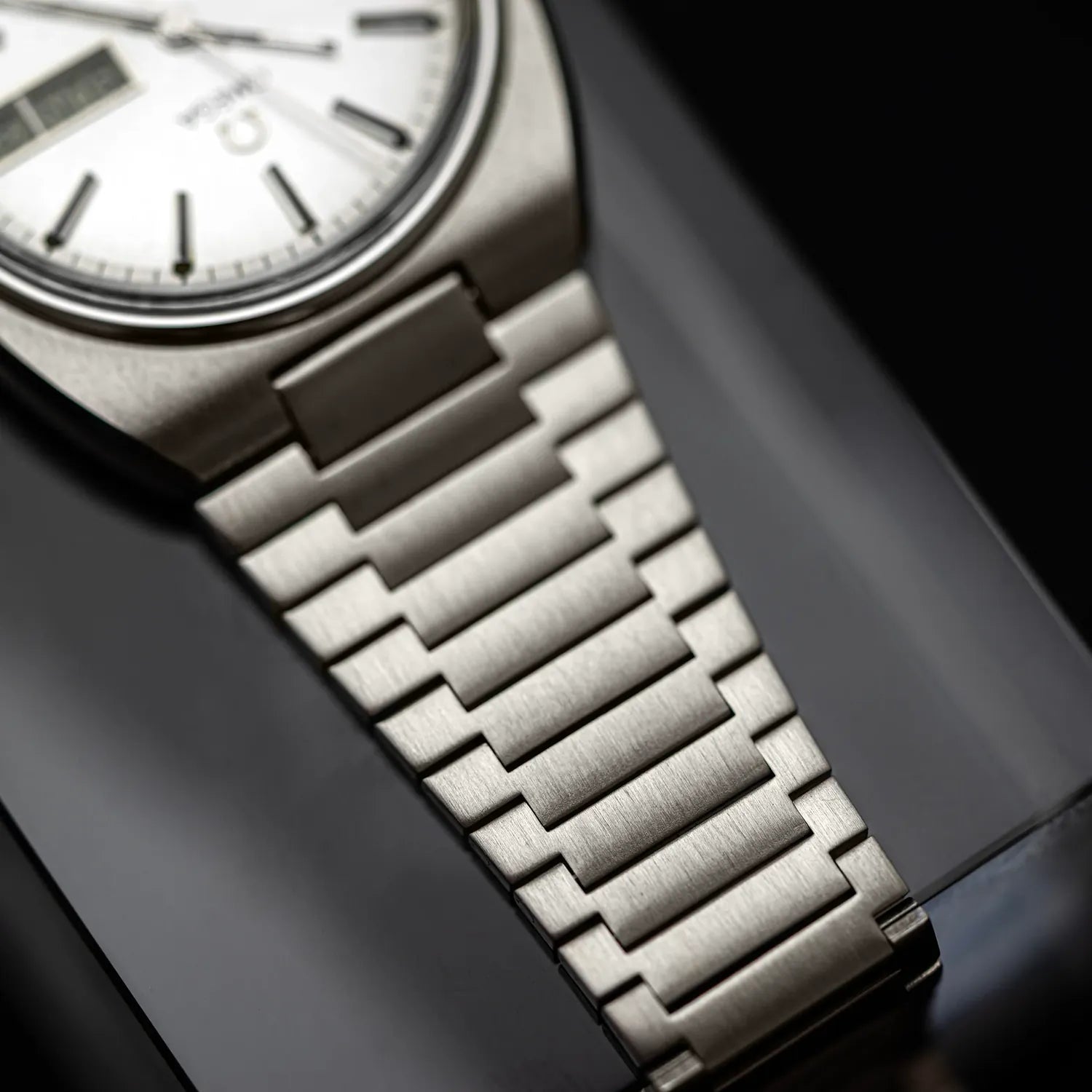 Omega Seamaster Automatic Ref. 166.0216 Cal. 1022 – back case